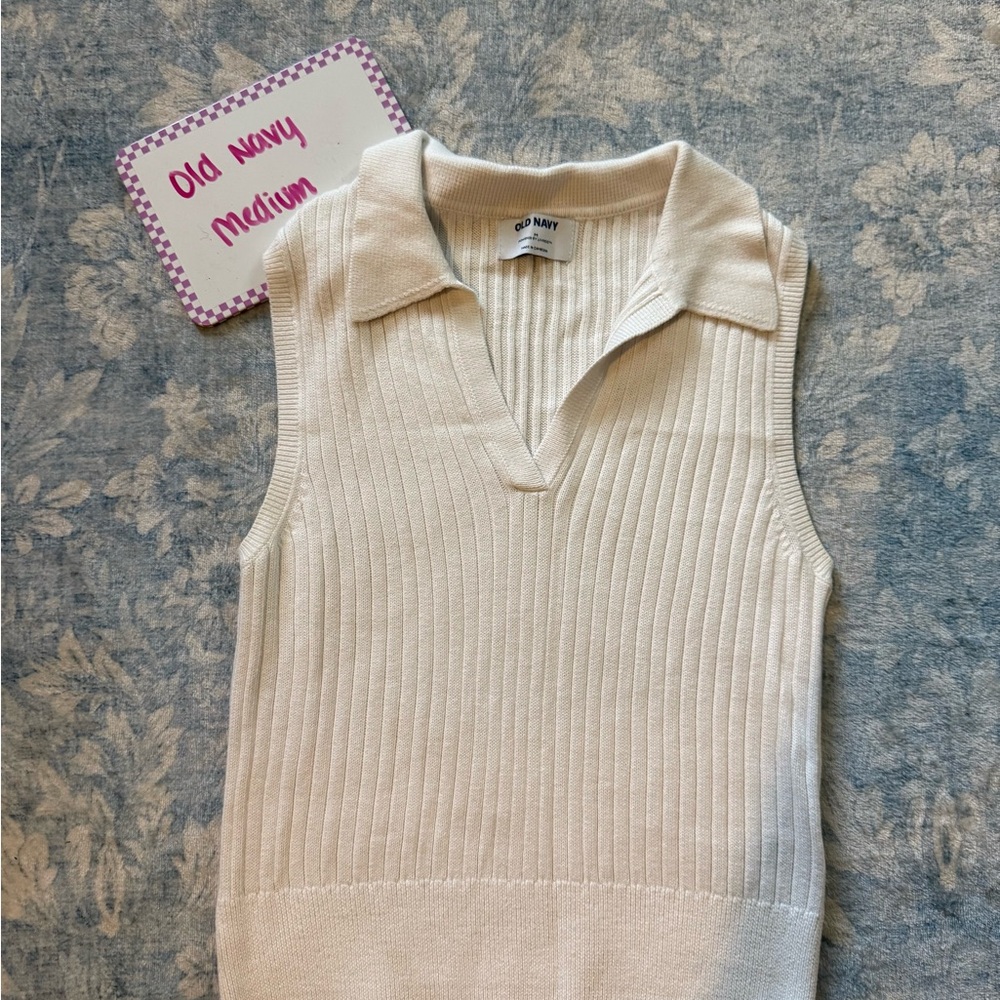 Old Navy Women's V-Neck Sweater Vest - Cream